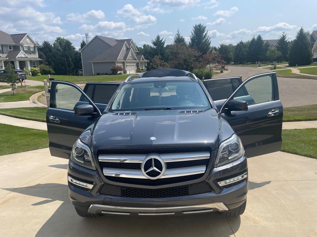 Mercedes-Benz_GL Class 