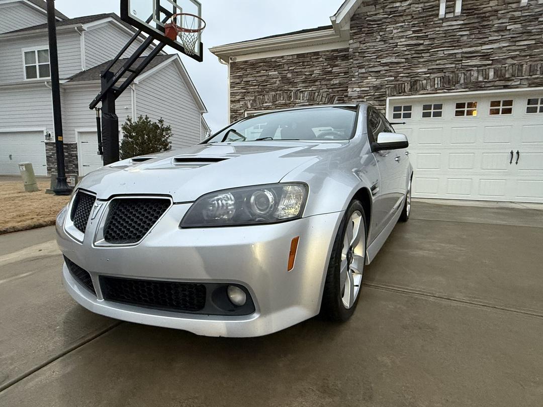 Pontiac_G8 