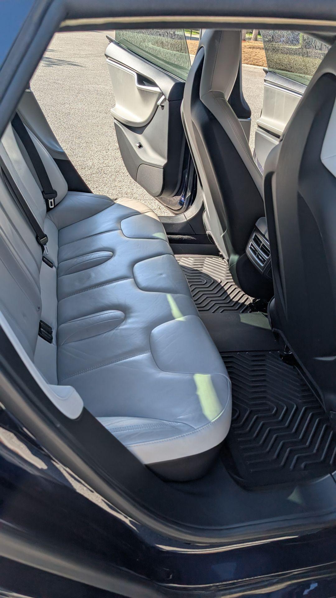 Tesla_Model S 