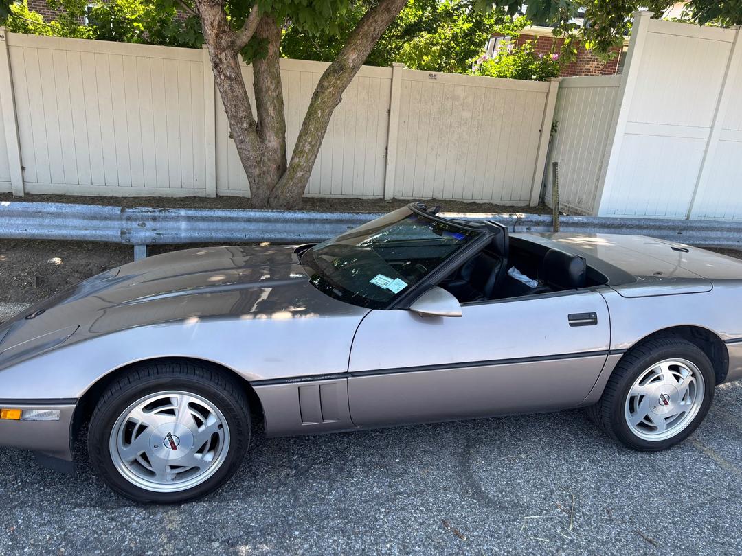 Chevrolet_Corvette 