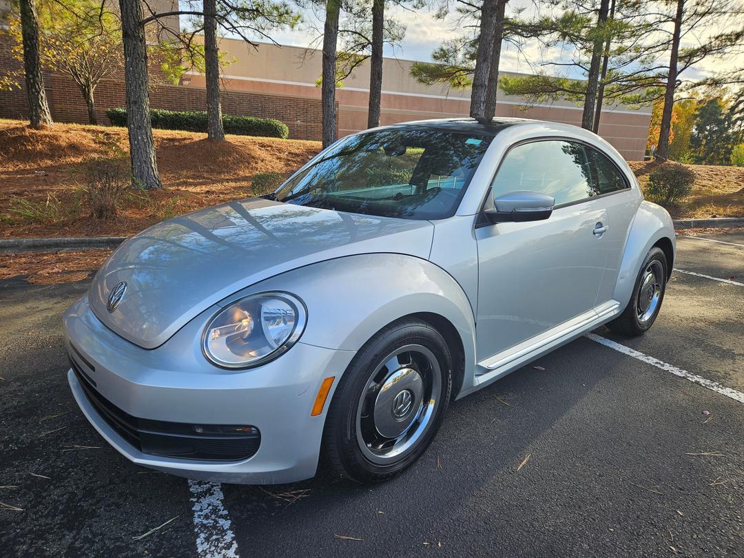 VOLKSWAGEN_Beetle
