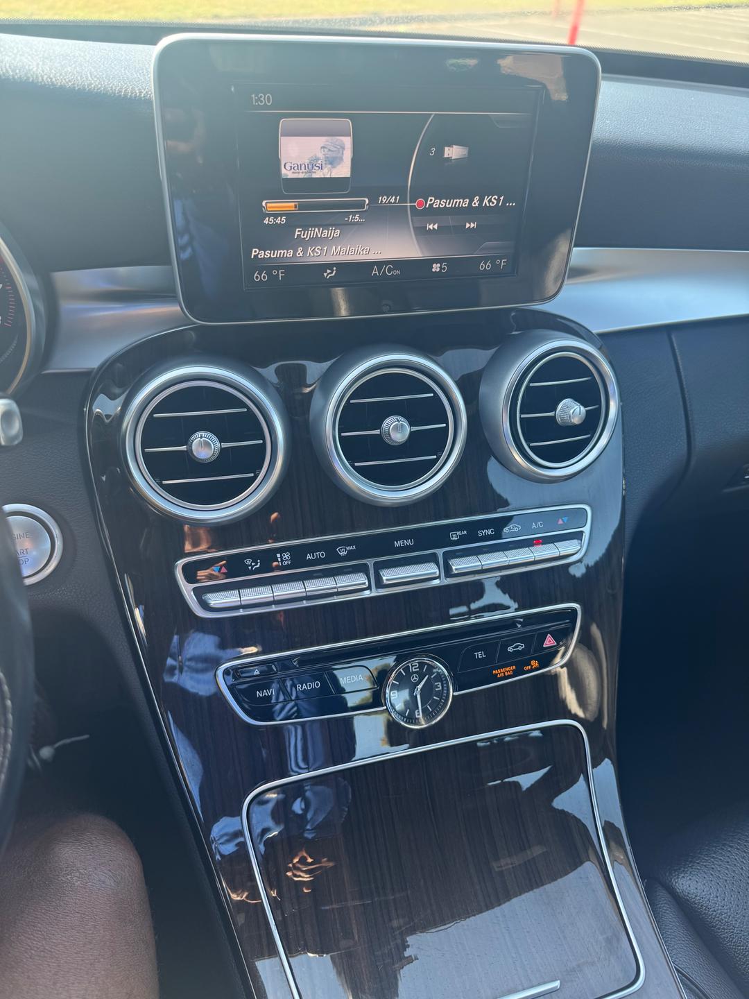 Mercedes-Benz_C-Class