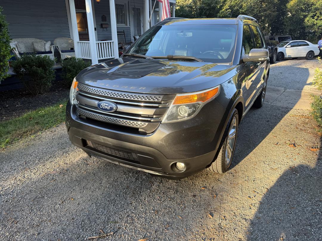 Ford_Explorer