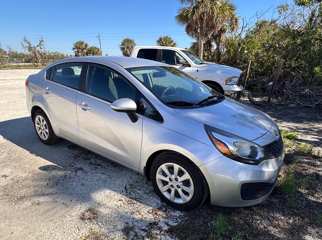 Kia_Rio