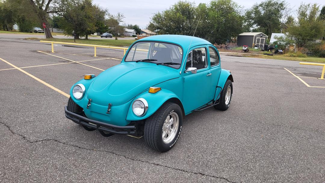 Volkswagen _Beetle 2D Sedan