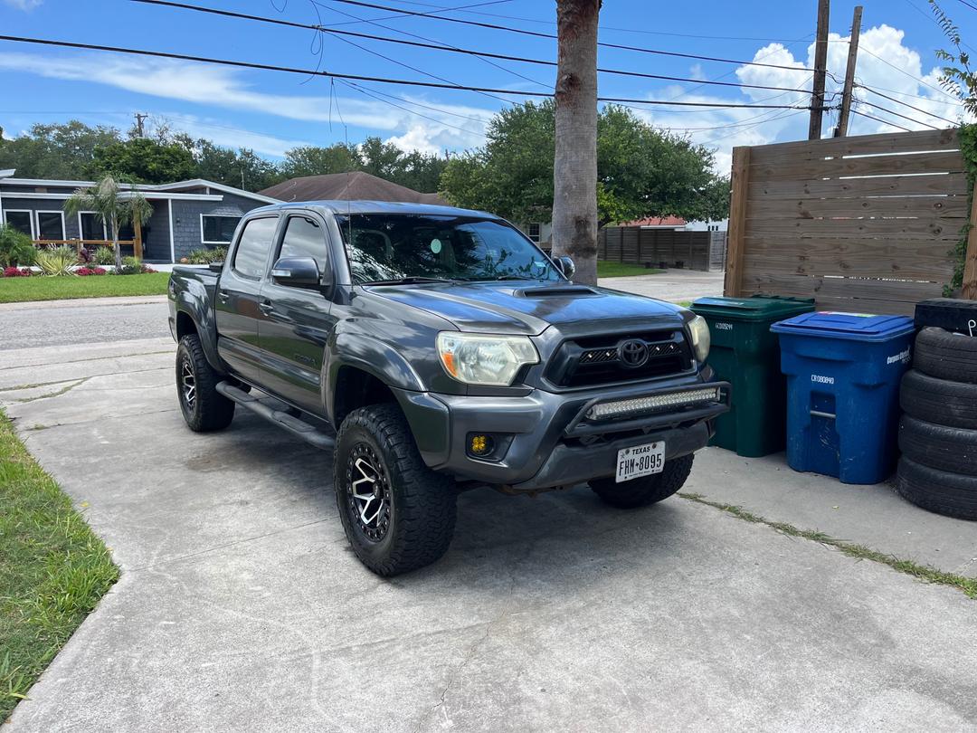 Toyota_Tacoma