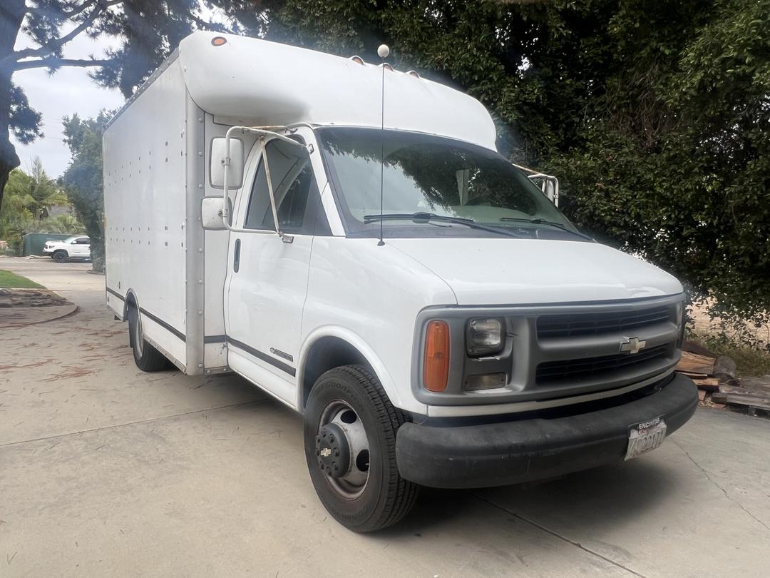 Chevrolet_Commercial Vans