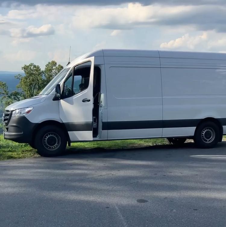 Mercedes-Benz_Sprinter 2500