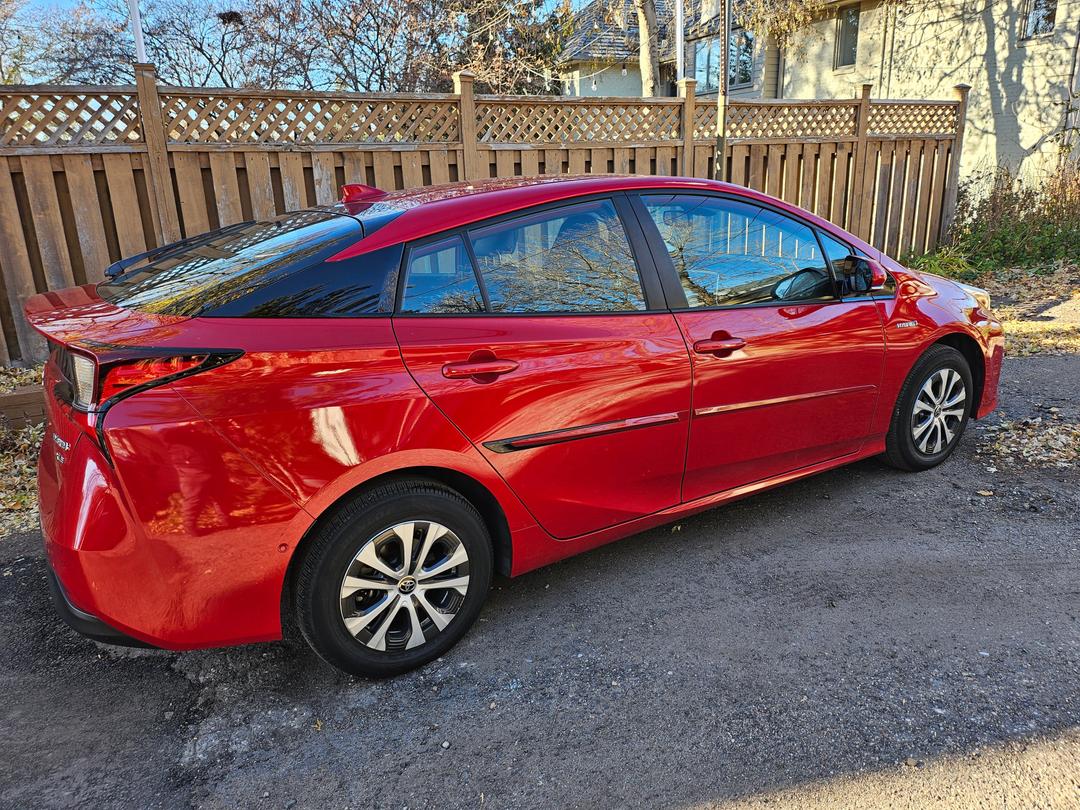 Toyota_Prius