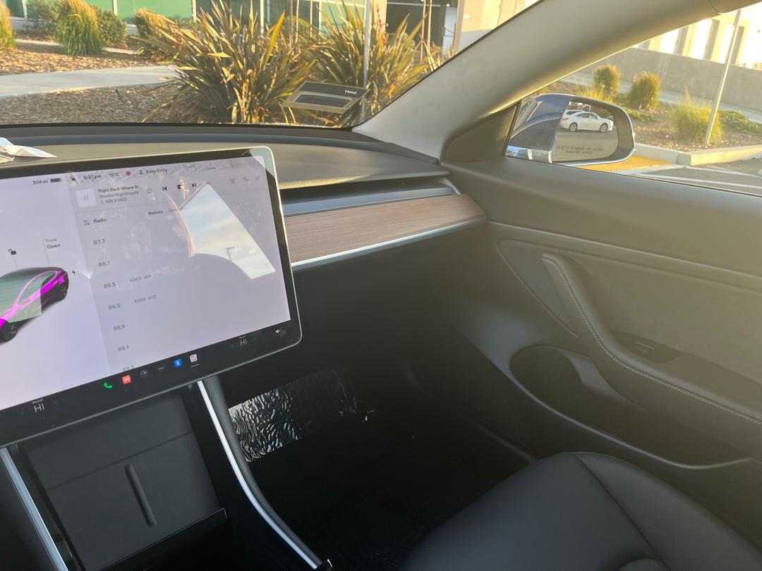 Tesla_Model 3