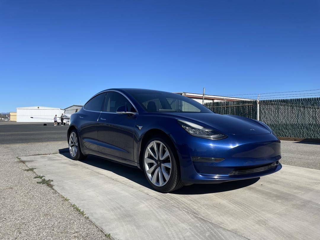 Tesla_Model 3