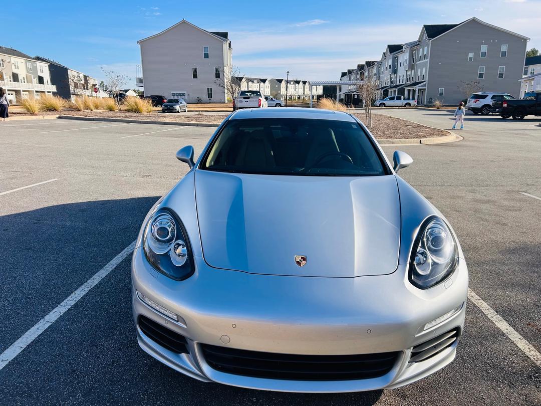 Porsche_Panamera