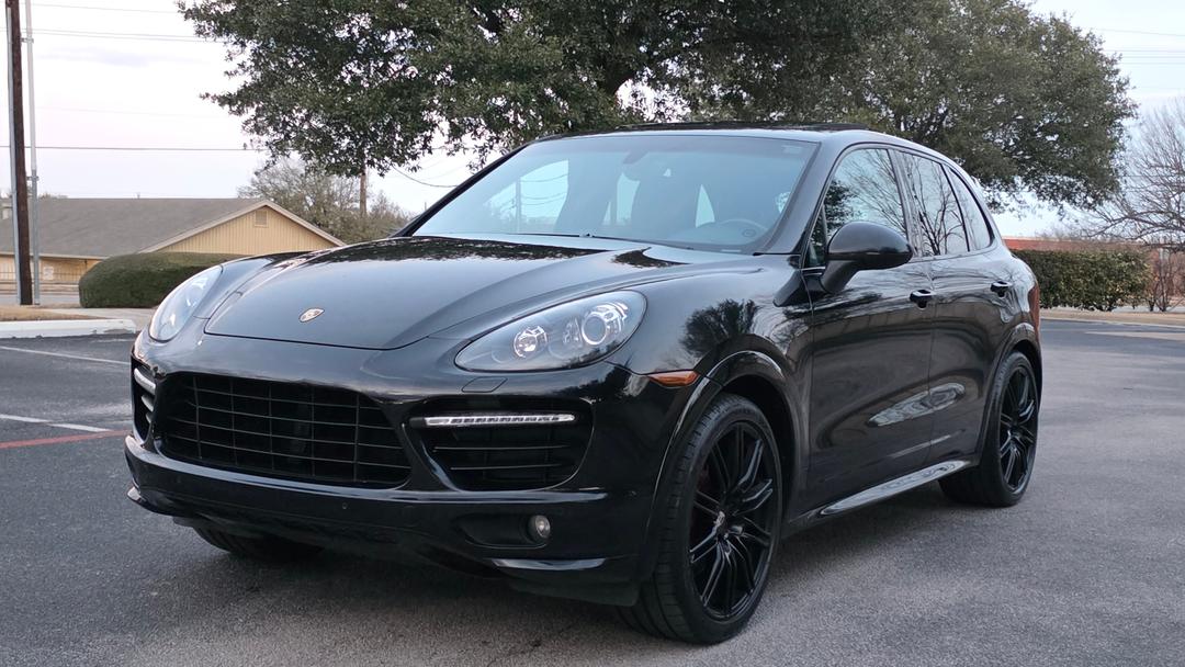 Porsche_Cayenne