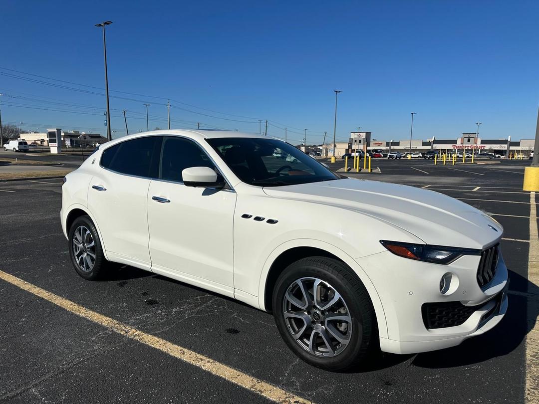 Maserati_Levante