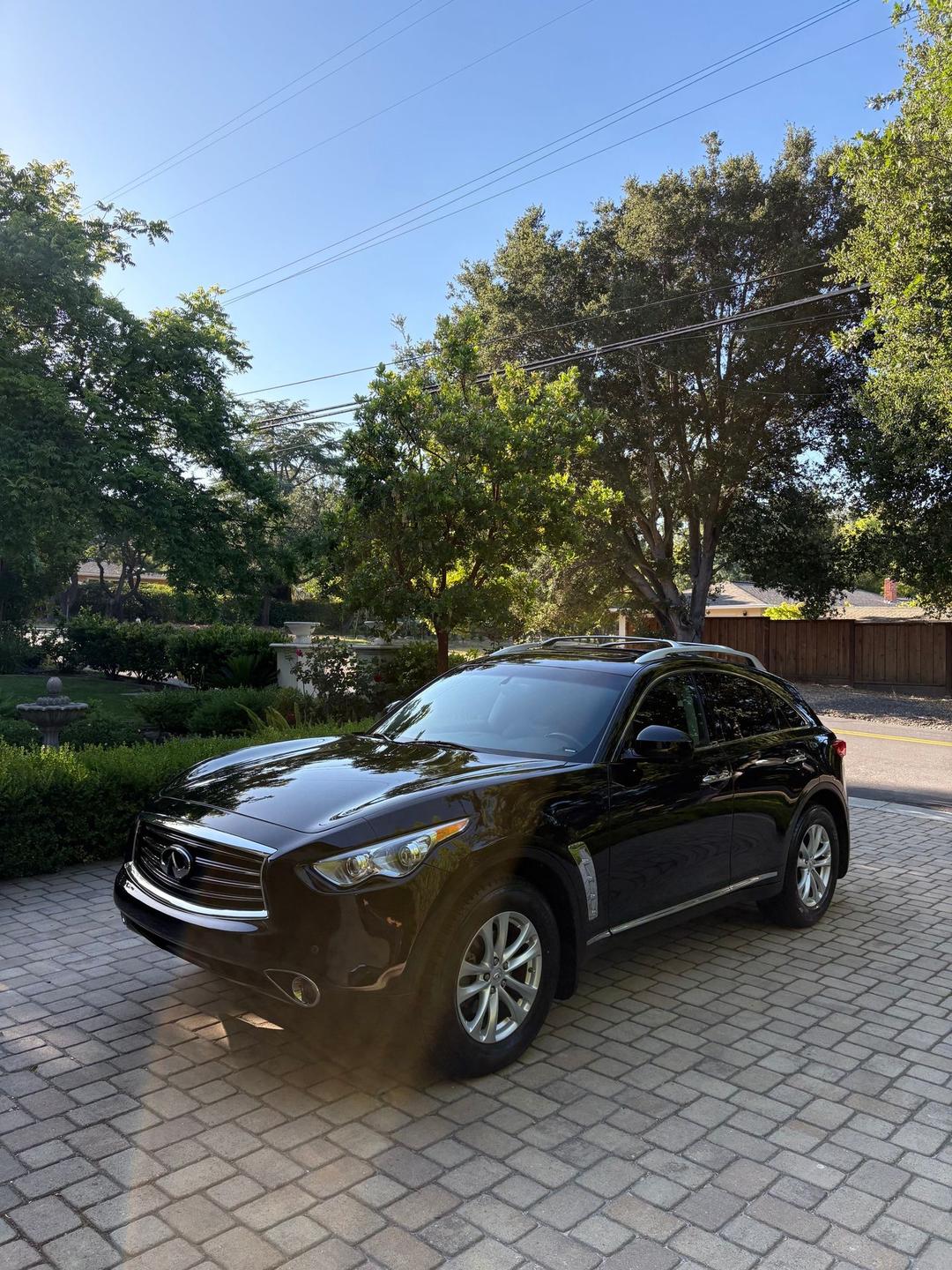 INFINITI_FX37