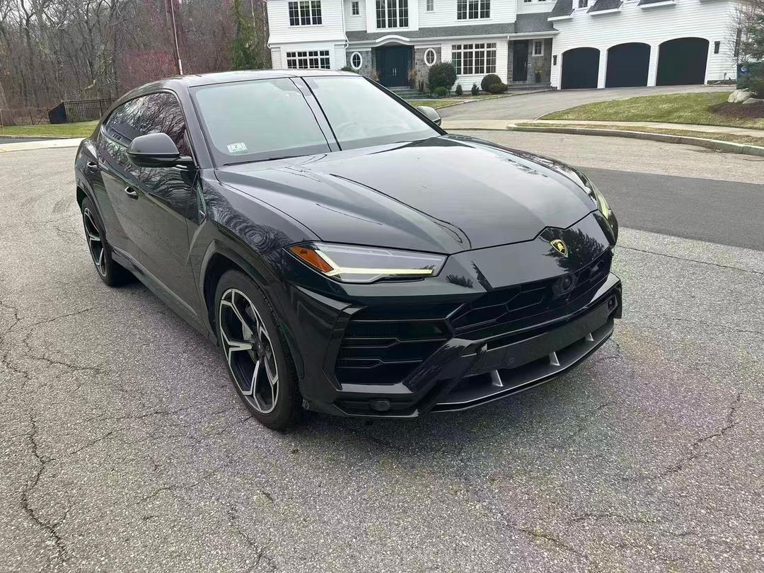 Lamborghini_Urus