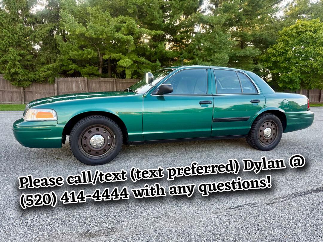 Ford_Crown Victoria