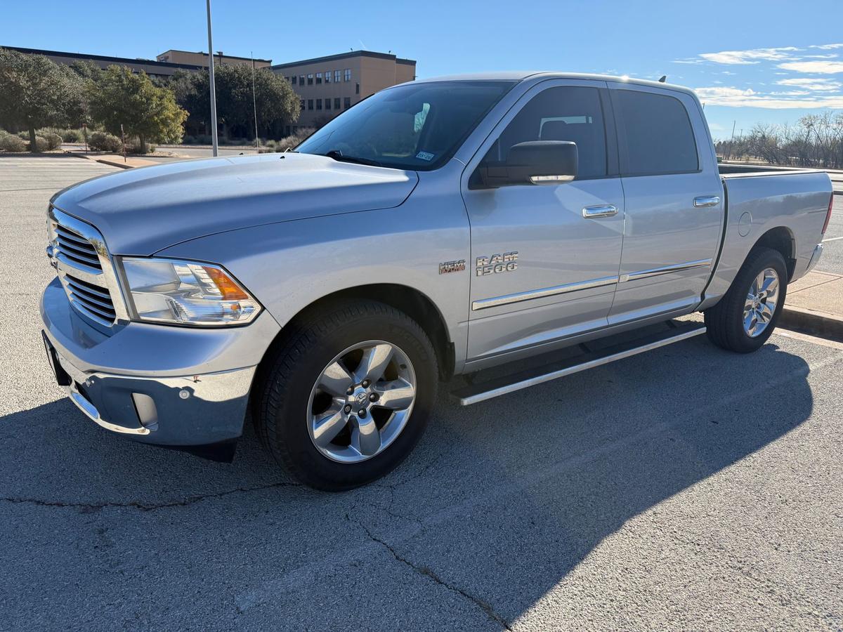 car_image_564x480 -