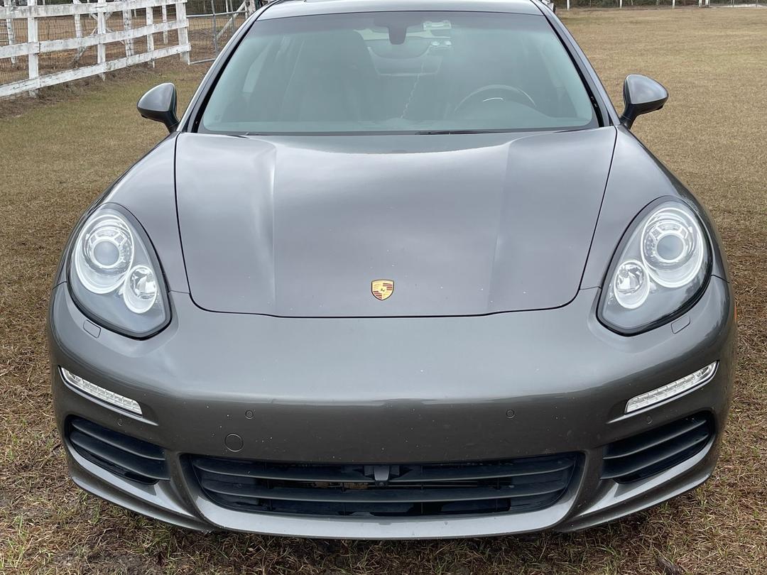 Porsche_Panamera