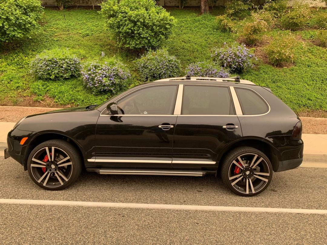 Porsche_Cayenne