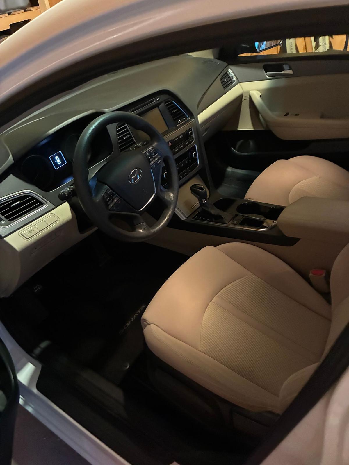 car_image_564x480 -