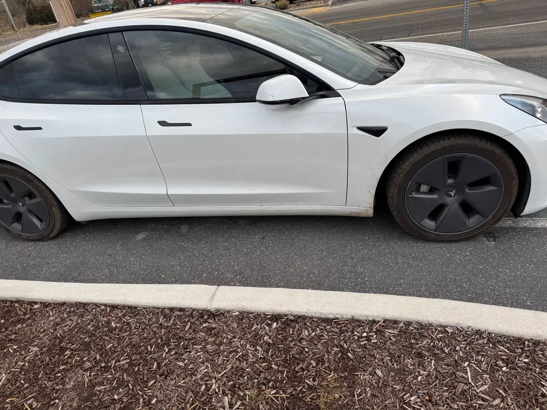 Tesla_Model 3