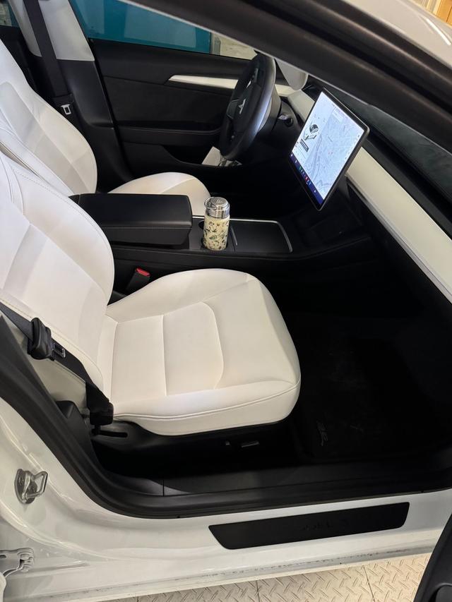 car_image_202x236