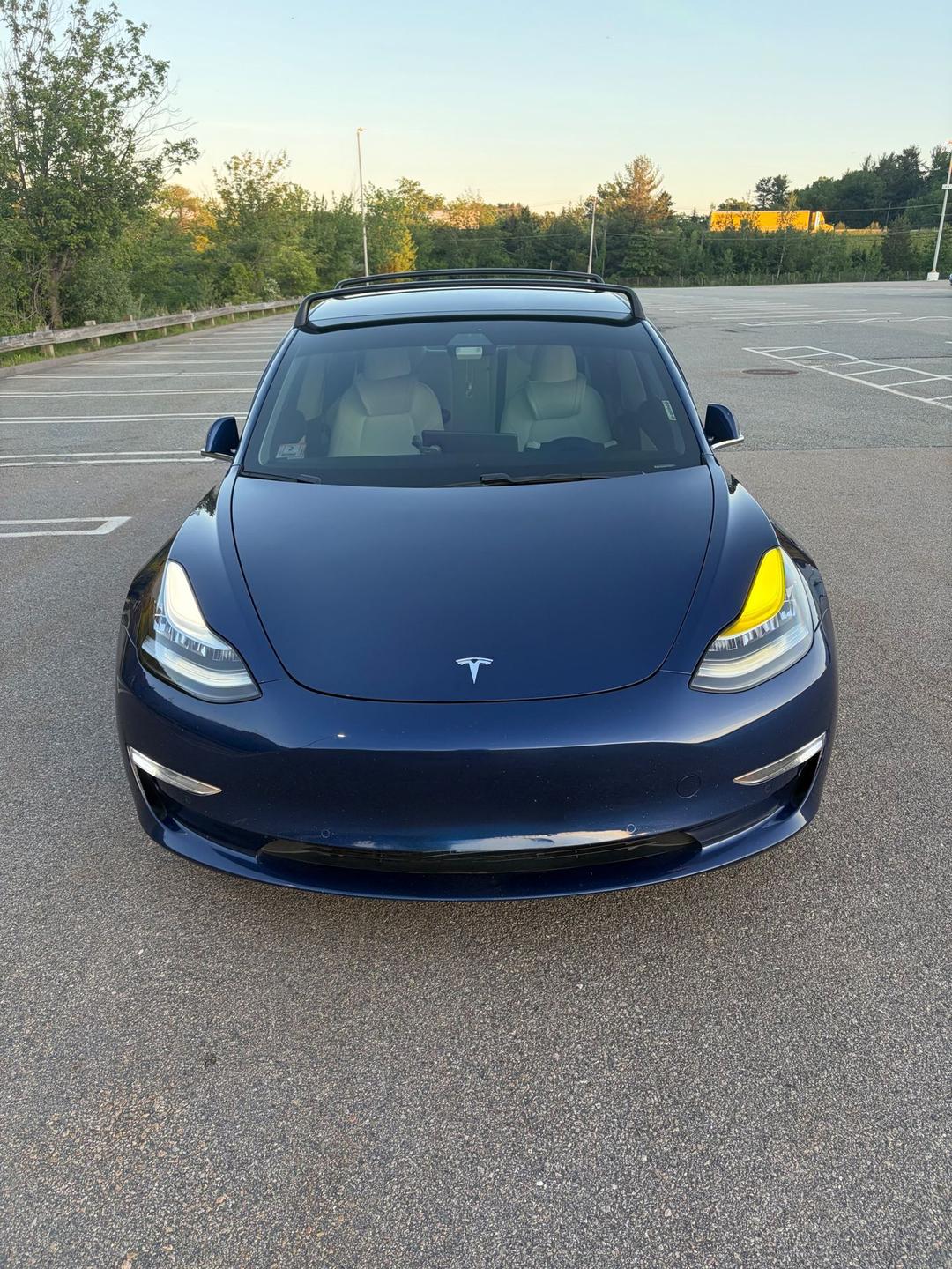 Tesla_Model 3