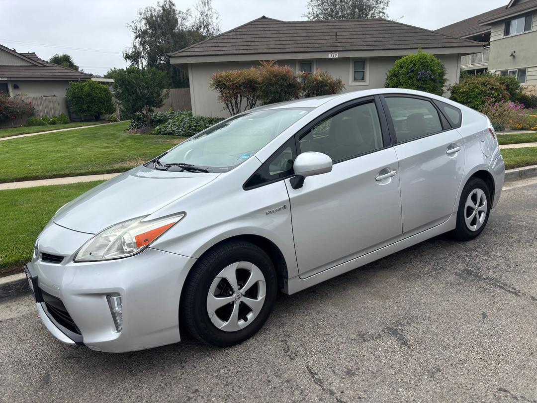 Toyota_Prius