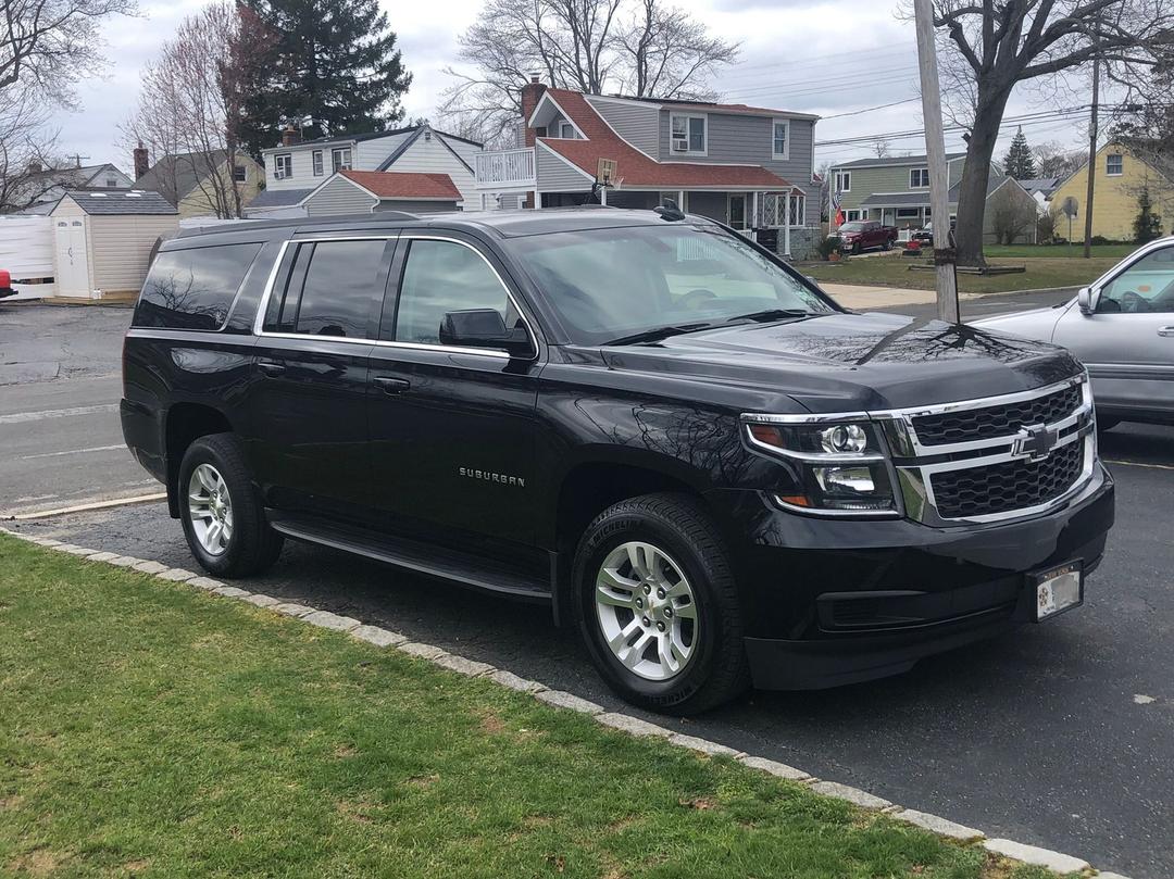 Chevrolet_Suburban