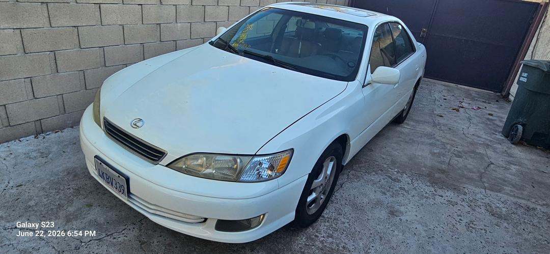 Lexus_ES 300