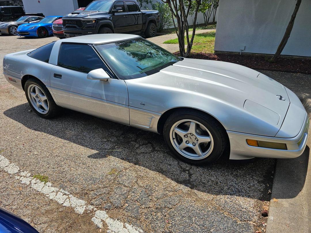 Chevrolet_Corvette