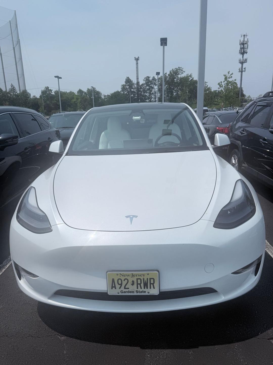 Tesla_Model Y