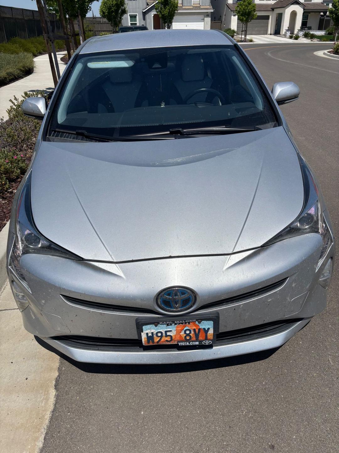 Toyota_Prius