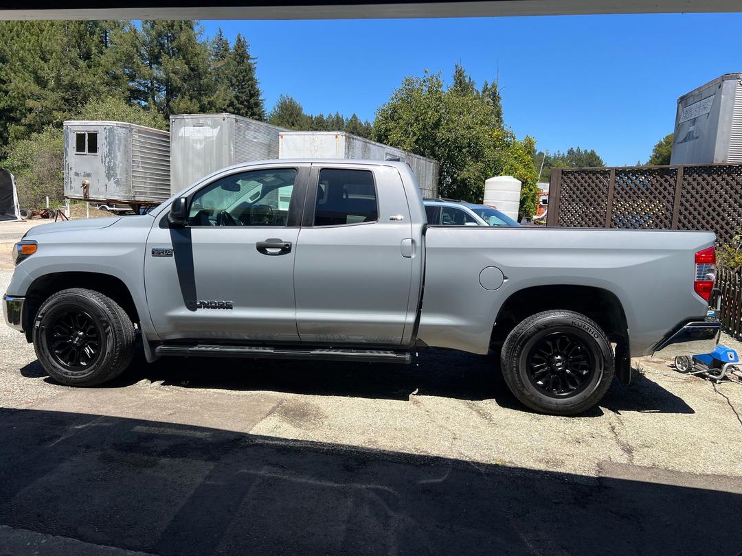 Toyota_Tundra