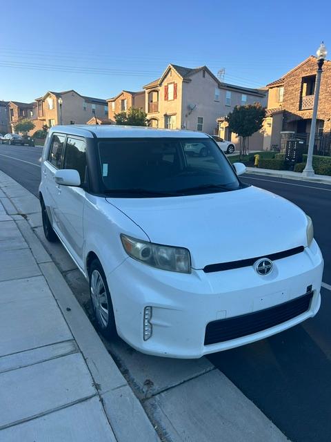 Scion_xB