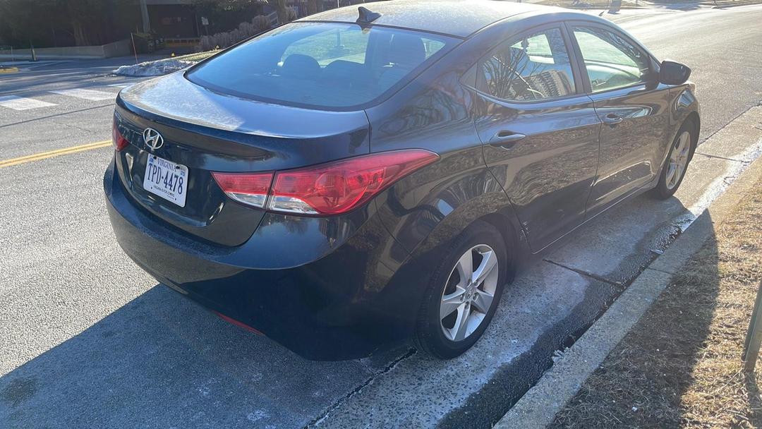 Hyundai_Elantra