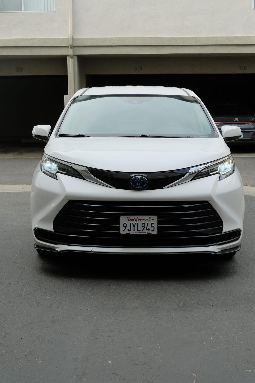 Toyota_Sienna
