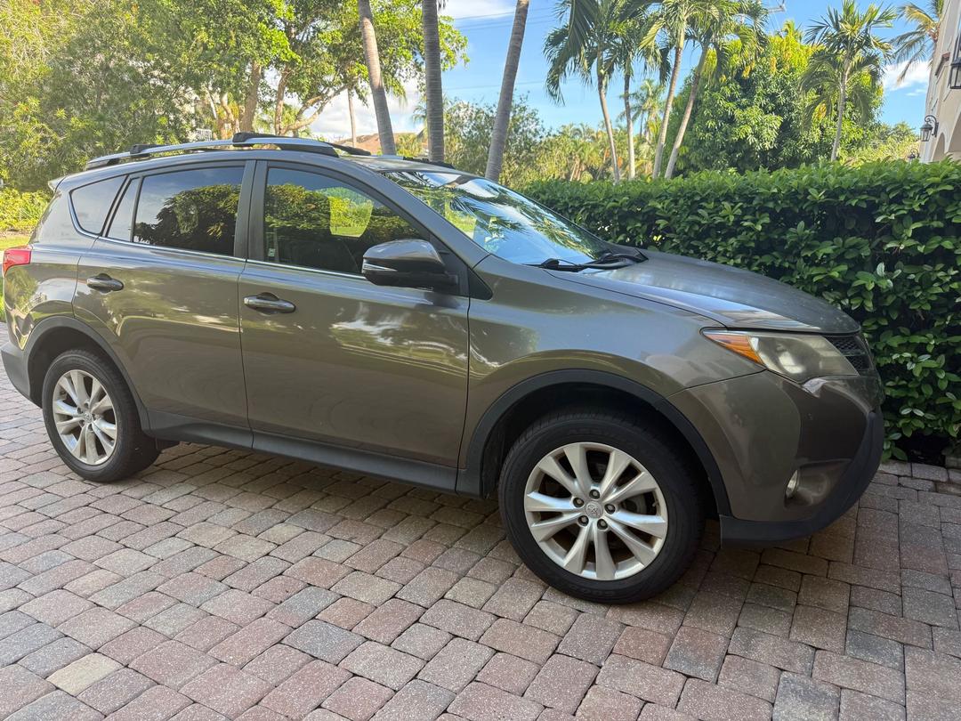 Toyota_RAV4