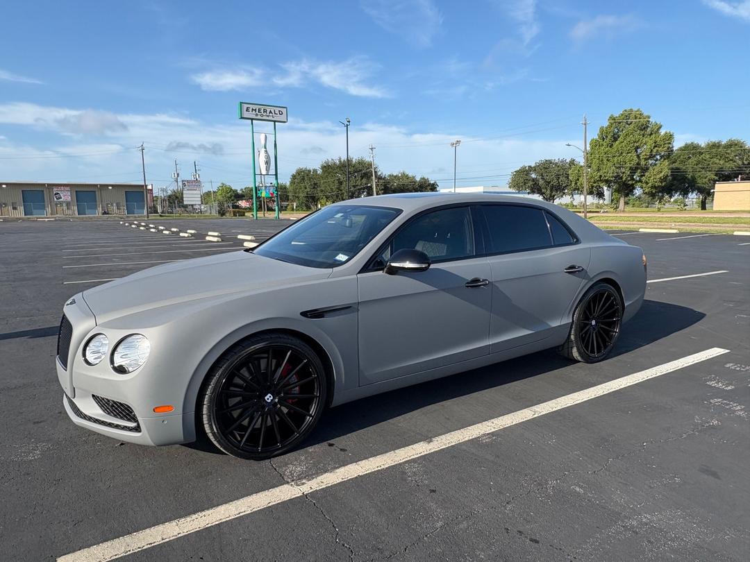 Bentley_Flying Spur