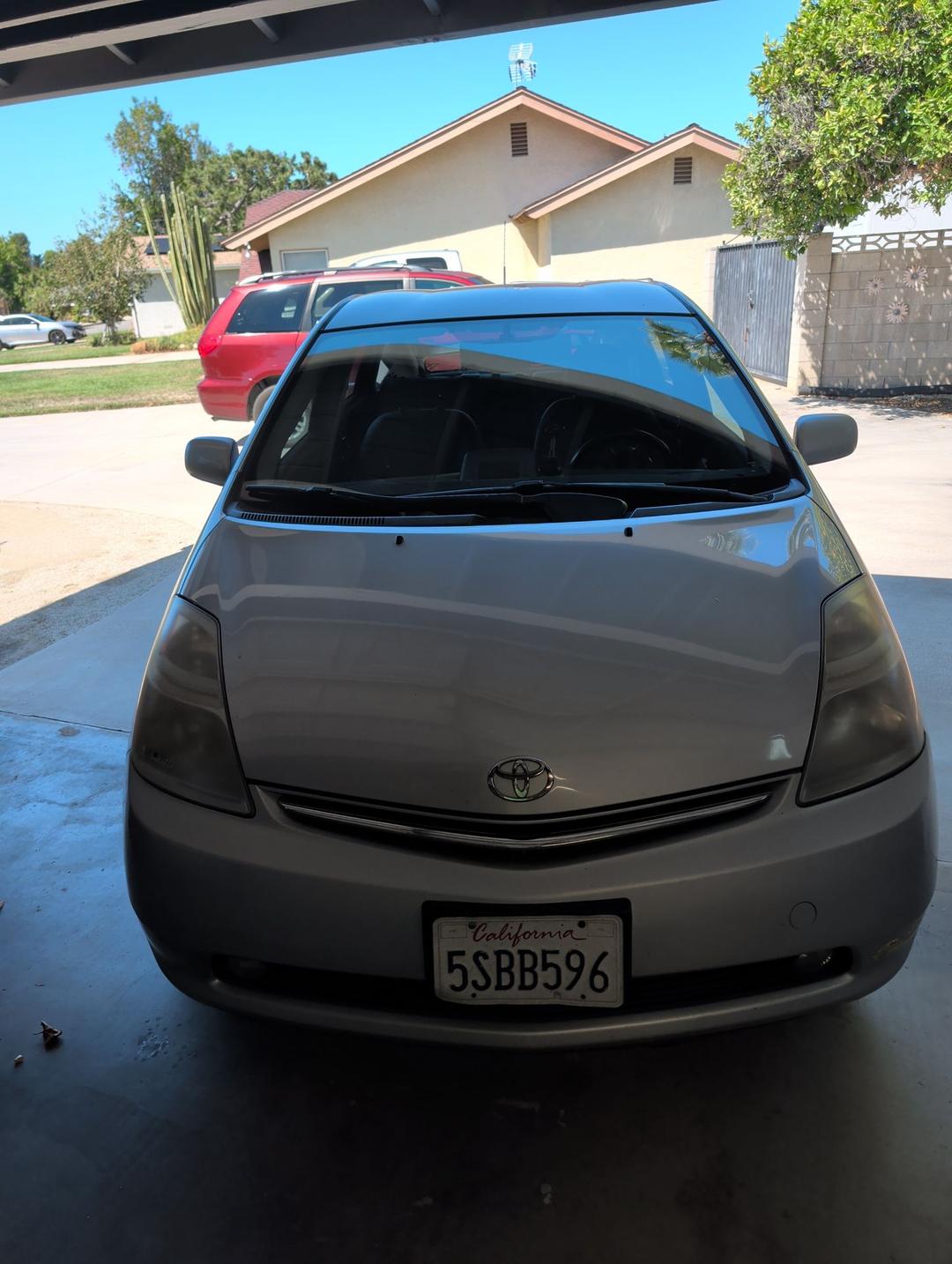 Toyota_Prius