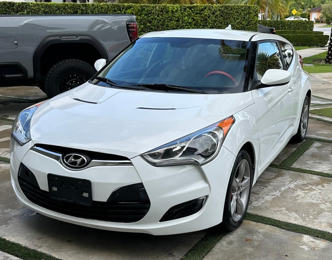 Hyundai_Veloster