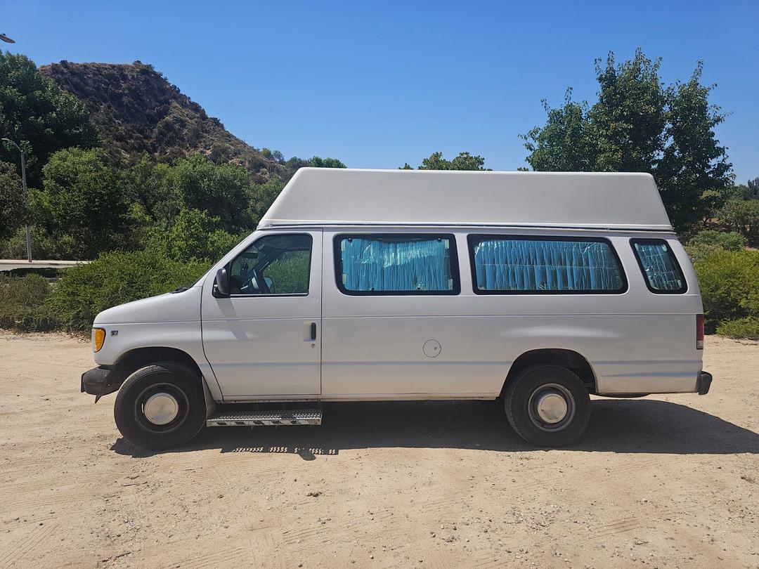 Ford_Econoline Wagon