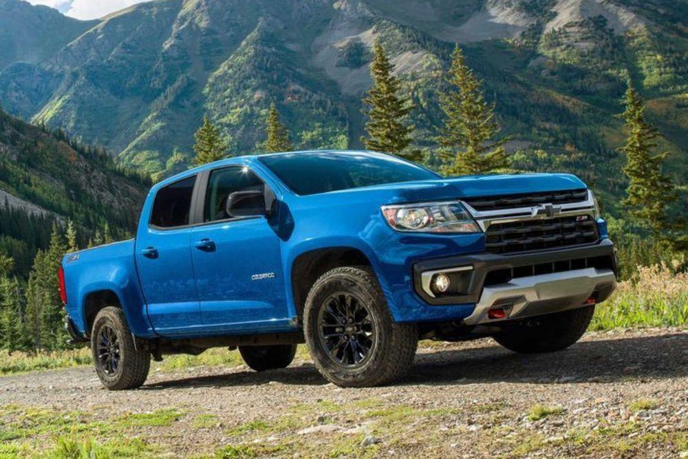 Blue 2022 Chevrolet Colorado 